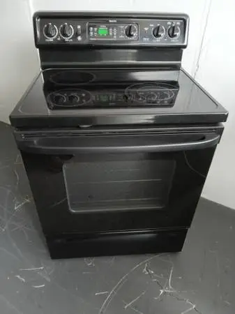 GE BLACK GLASS TOP STOVE