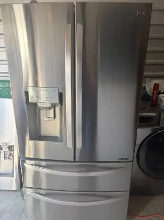 LG Refrigerator  $750