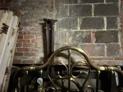 Brass bed full size good condition