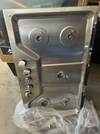 Gas Stove Used for Only 2 weeks purchased for $1300