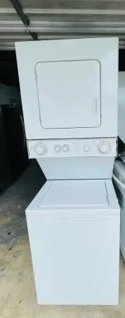 Whirlpool Washer&dryer Stackable 24inch