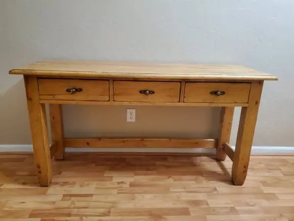 Sofa / Entry Table