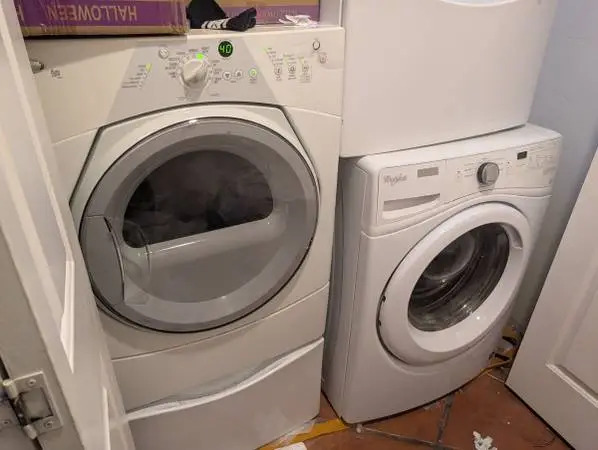 Washer and dryer 300$
