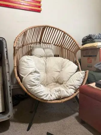 Wicker style egg chair