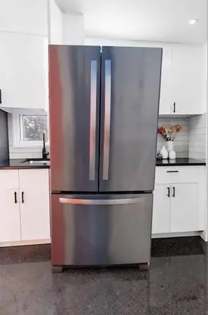 WHIRLPOOL REFRIGERATOR FRIDGE STAINLESS BRAND NEW