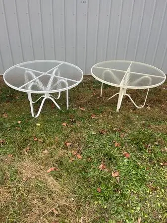 ROUND GLASS TOPPATIO TABLES