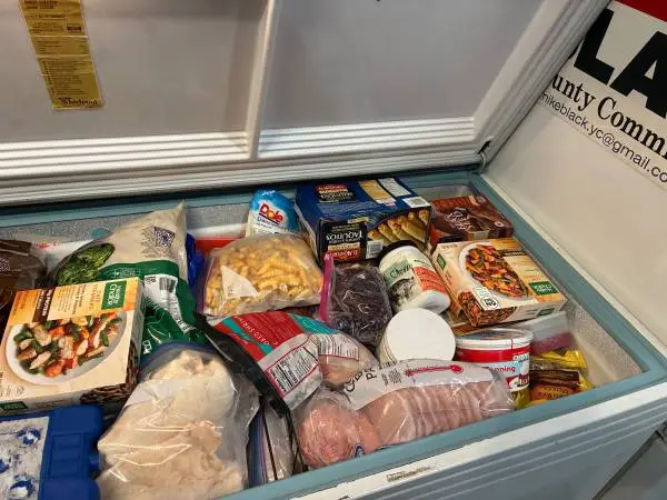 Whirlpool 27.7 CF chest freezer