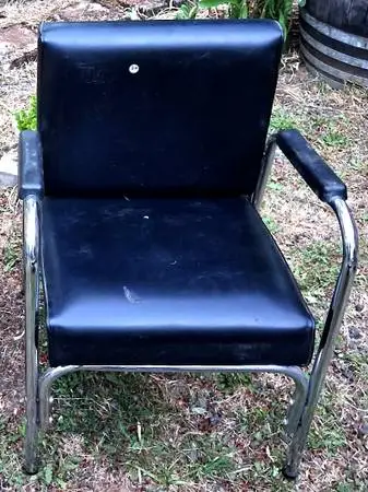 reclining shampoo chair