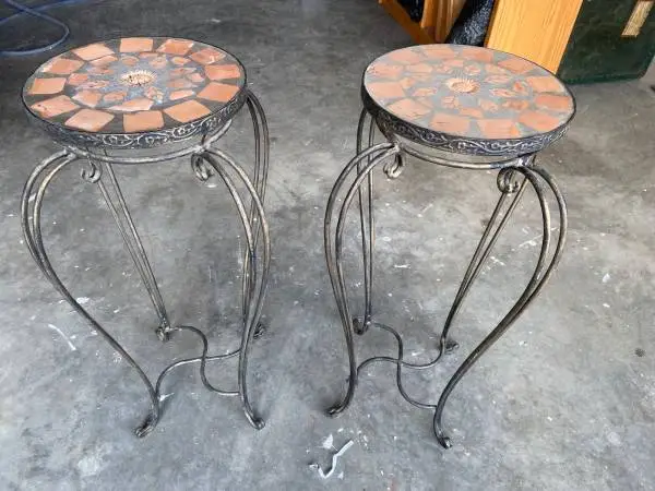 2 metal plant stands