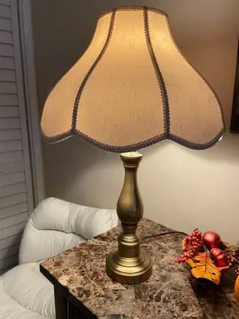 LAMPARA, $30.. CADA UNA EN MIAMI