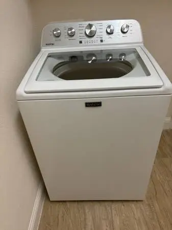 3 Yr Old Maytag 4.8 cu. ft. high-efficiency top-load clothes washer