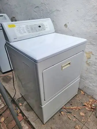 Modern Kenmore Gas Dryer